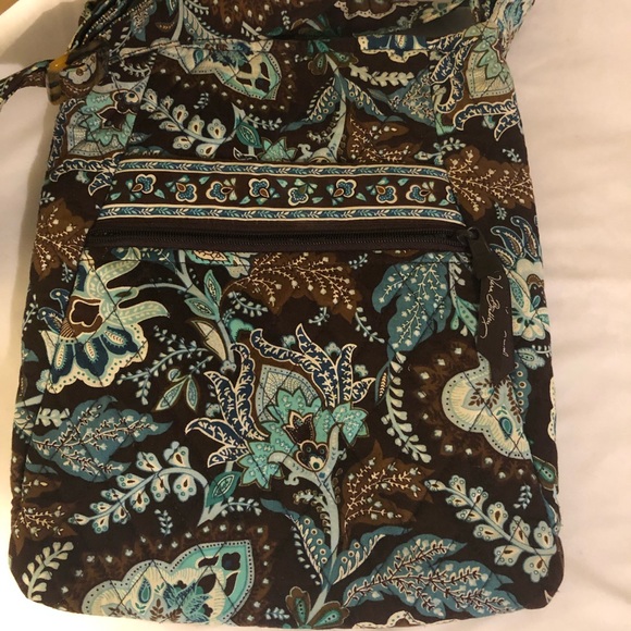 Vera Bradley Handbags - 2 Vera Bradley crossbody handbag BUNDLE AND SAVE.